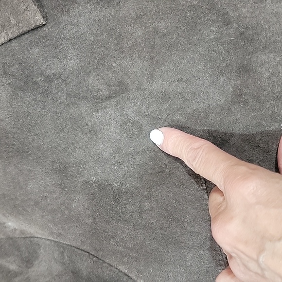 BOGO!!  Classic Brown Suede Shacket - Picture 10 of 15